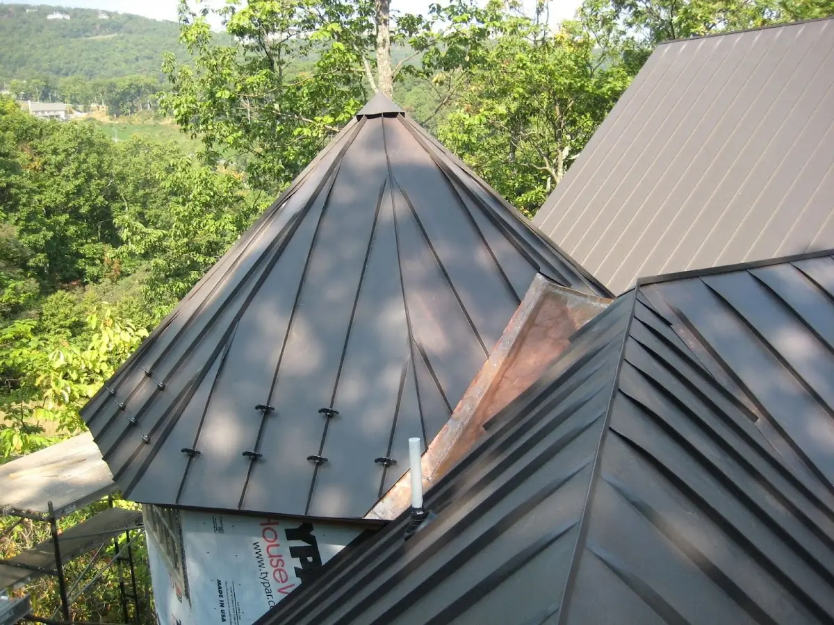 Professional Roof Tarp Installation by Craftsman Roofing in Johnstown